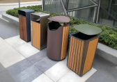 戶外鋼木單筒垃圾桶城市公共空間的實(shí)用美學(xué)實(shí)踐